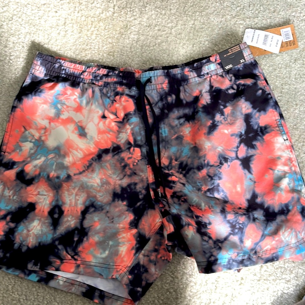 Men’s Van’s Swim Trunks. New with tags. NBW.